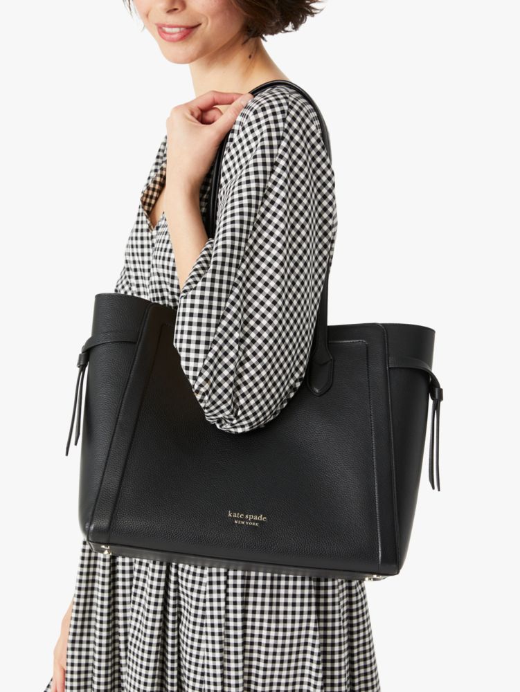 Arriba 68+ imagen kate spade knott tote bag