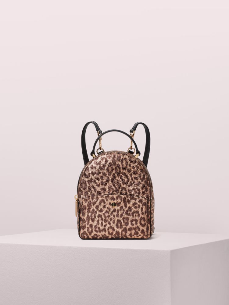 Arriba 30+ imagen kate spade leopard backpack purse