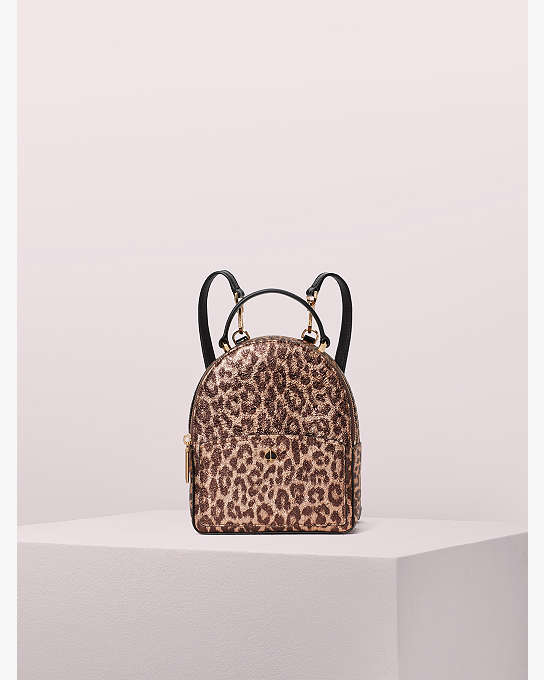 Arriba 79+ imagen kate spade leopard backpack purse