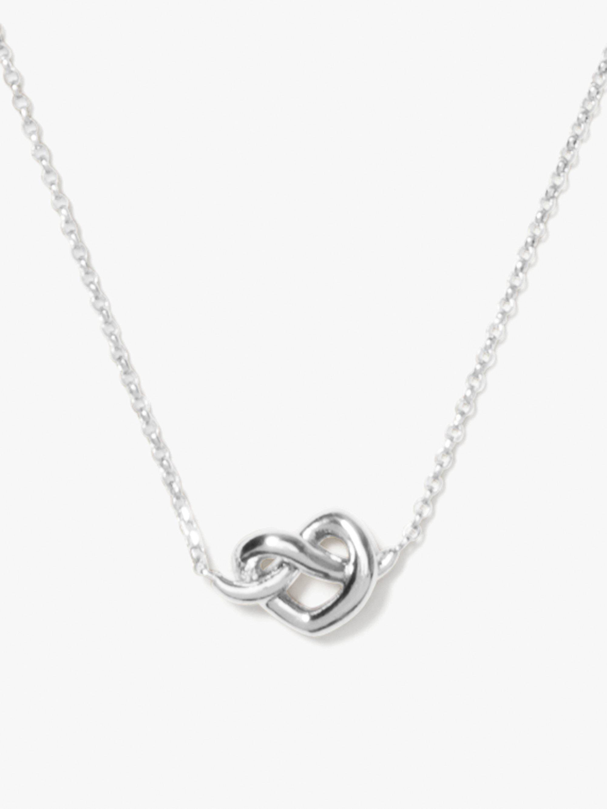 loves me knot mini pendant